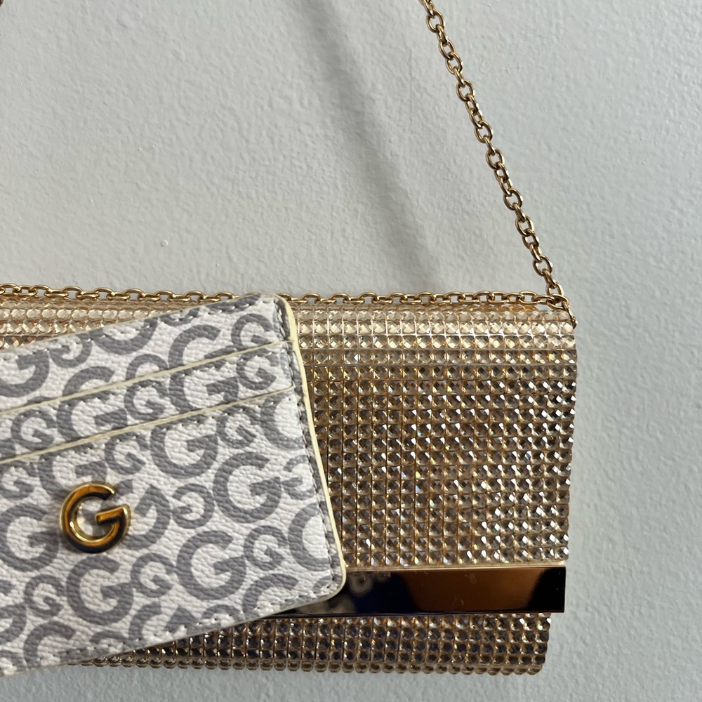 Party bag W/ card wallet INCLUDED!